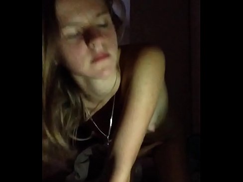 ❤️ Ang isang batang babae masturbates at cums ️❌ Porno sa amin ❌️❤